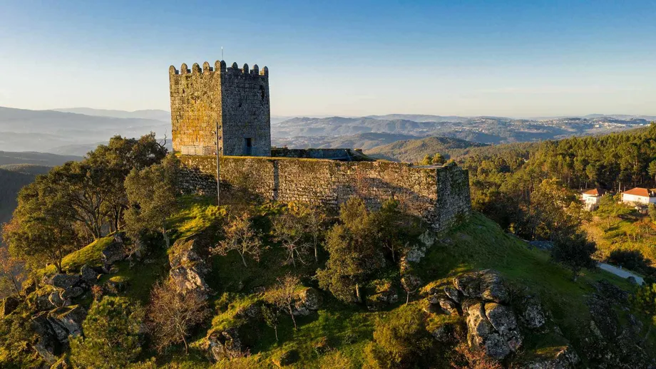 Cover photo of Arnoia Castle