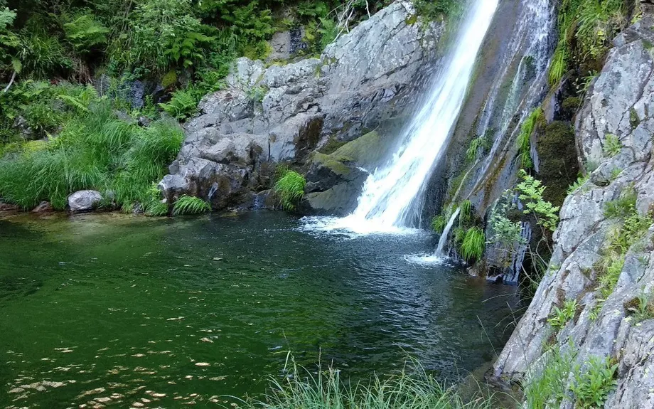 Cover photo of Poço do Inferno Waterfall